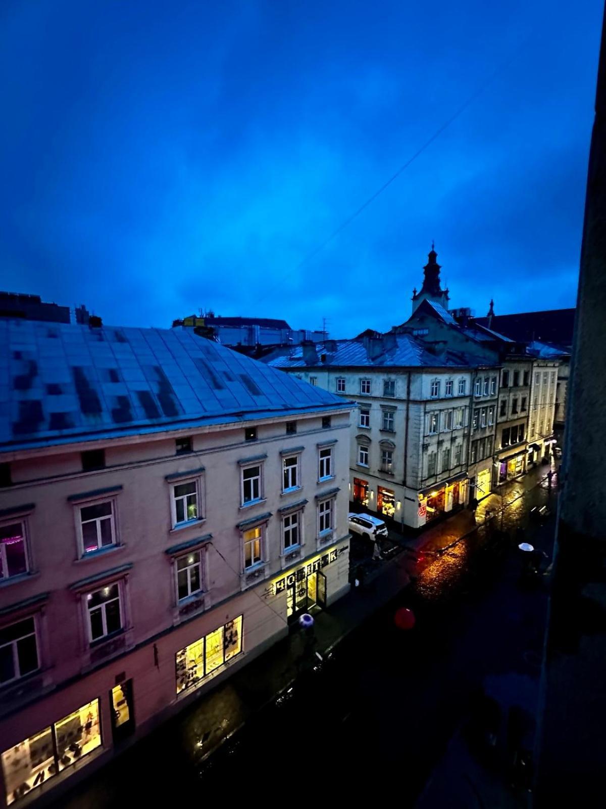 Hotel Gallery 21 Lwów Zewnętrze zdjęcie