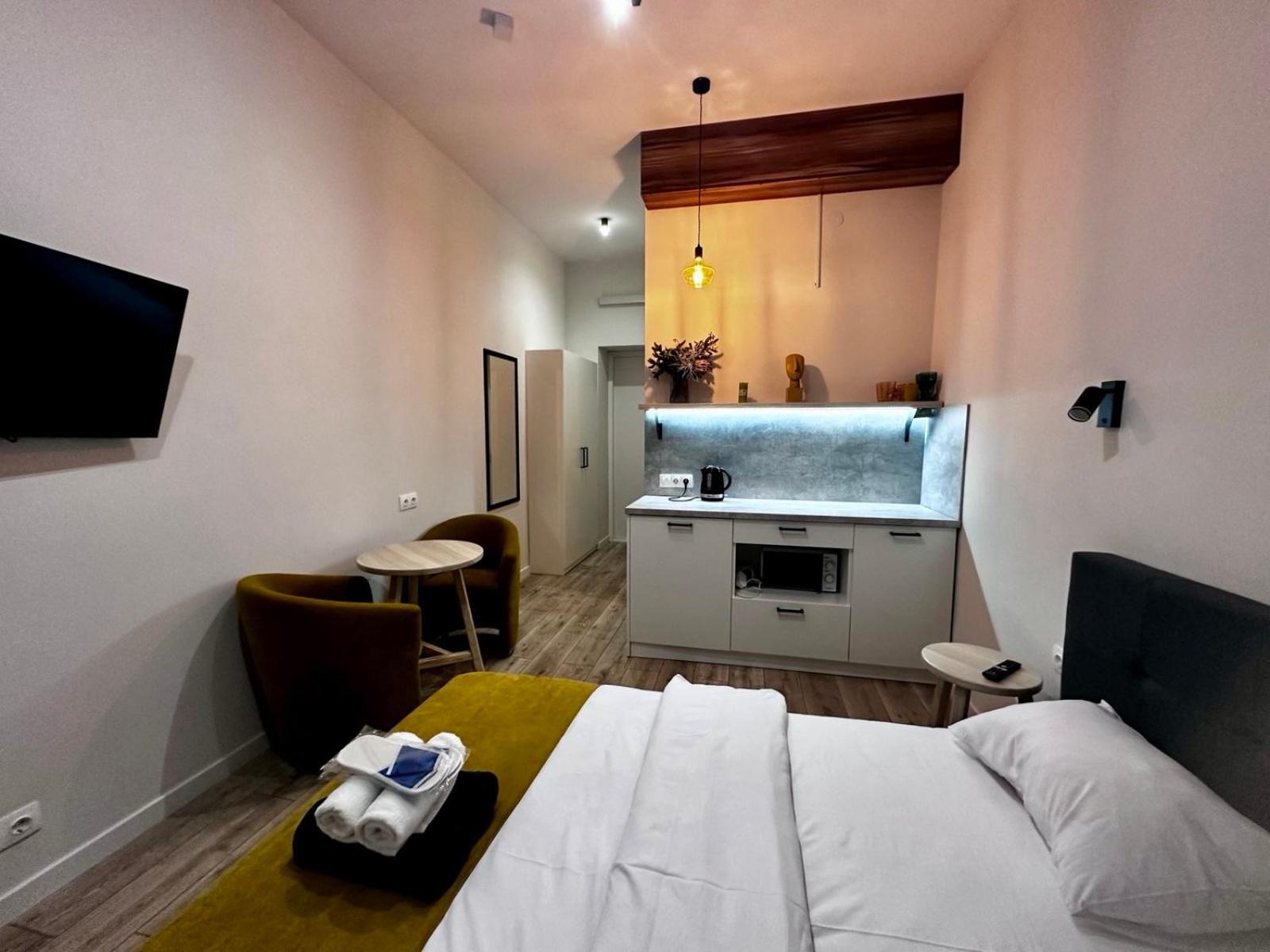 Hotel Gallery 21 Lwów Zewnętrze zdjęcie