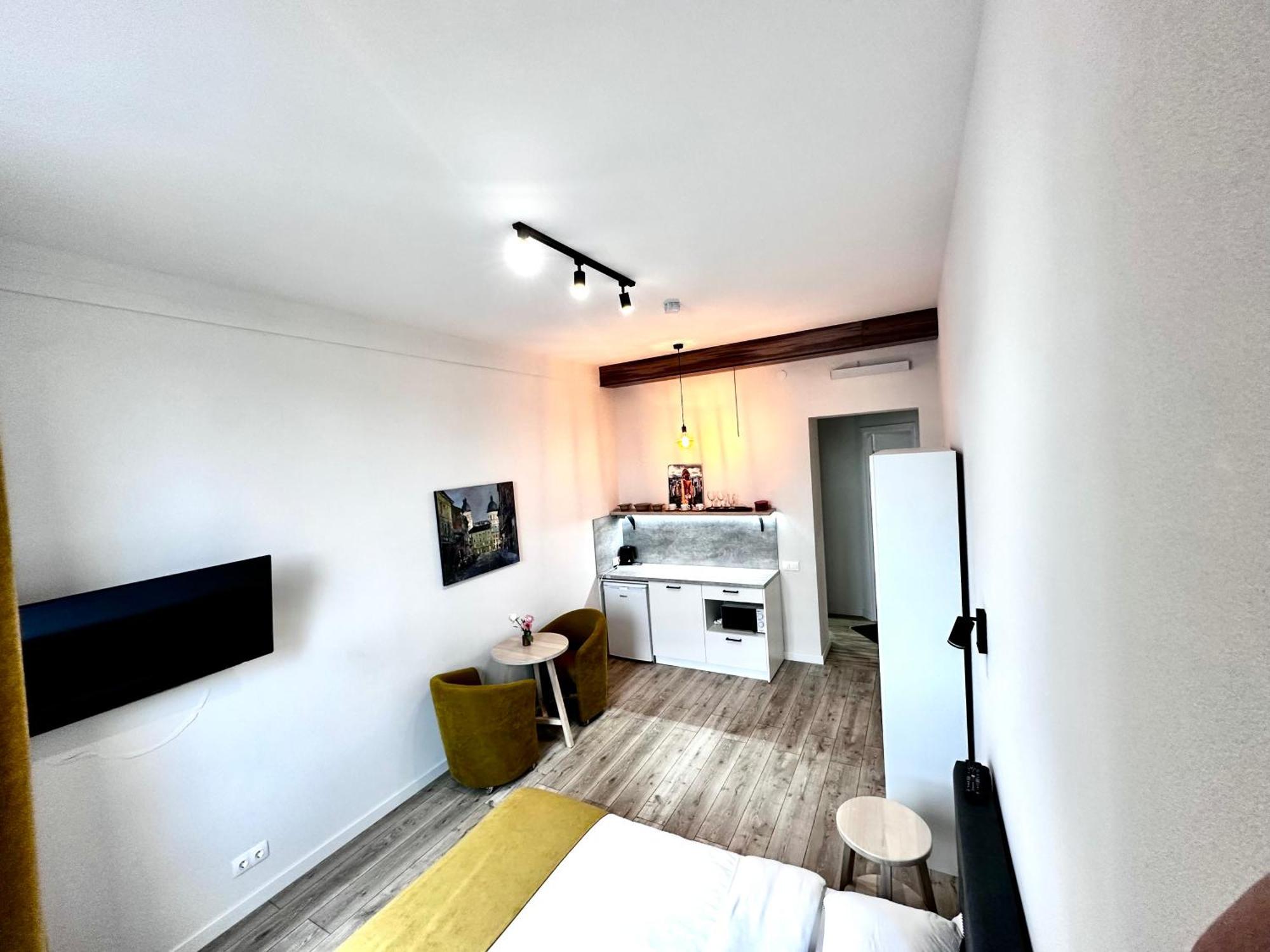 Hotel Gallery 21 Lwów Zewnętrze zdjęcie