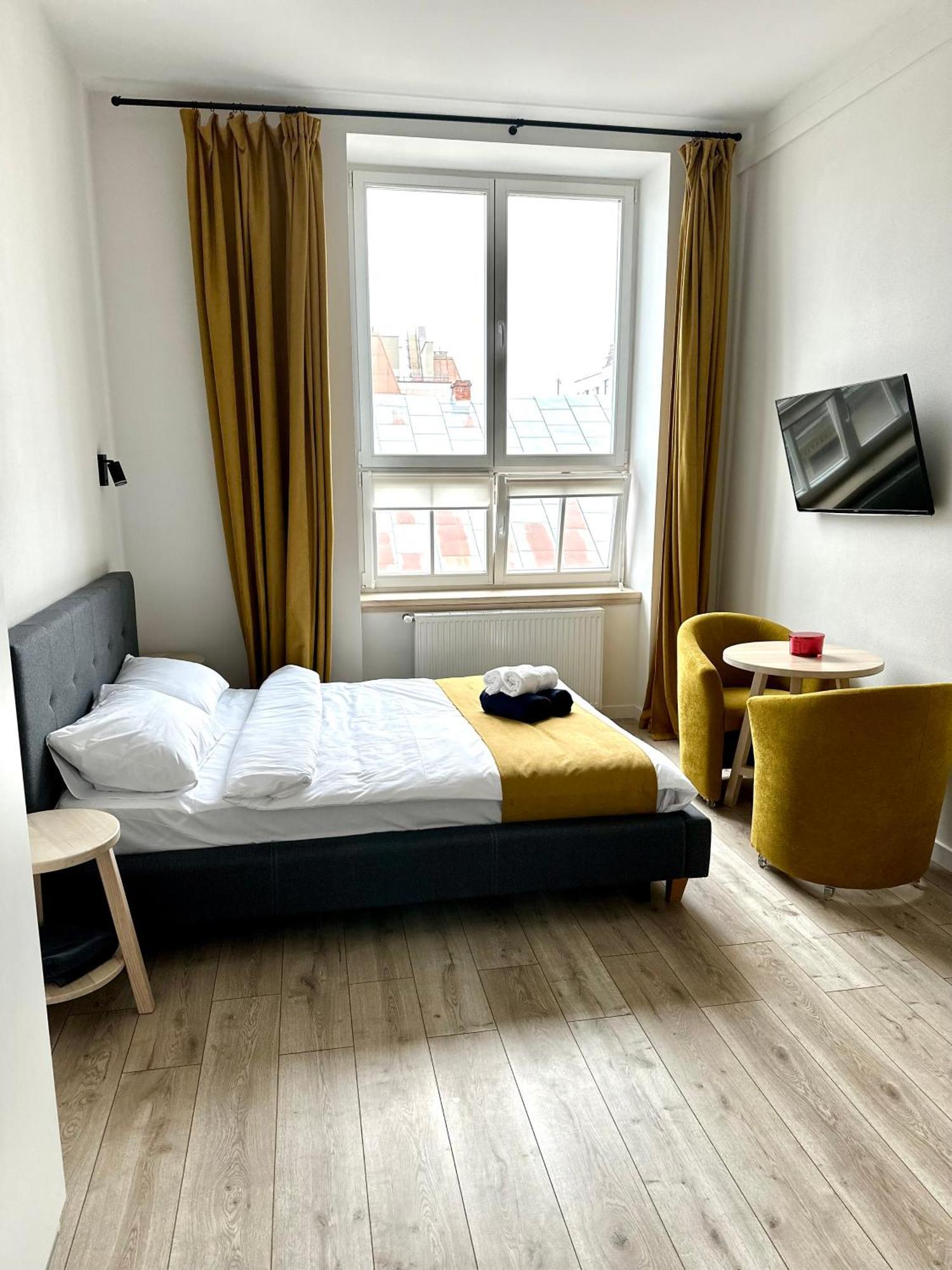 Hotel Gallery 21 Lwów Zewnętrze zdjęcie