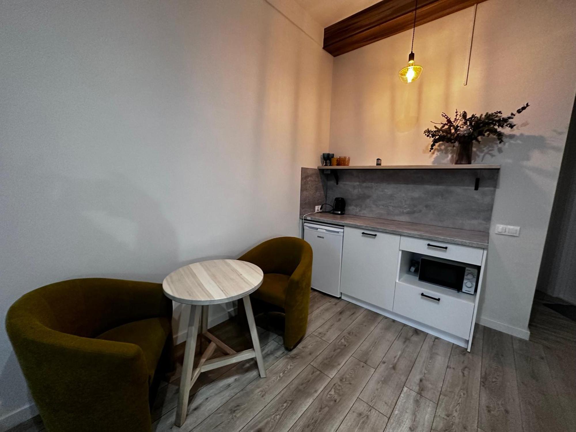 Hotel Gallery 21 Lwów Zewnętrze zdjęcie
