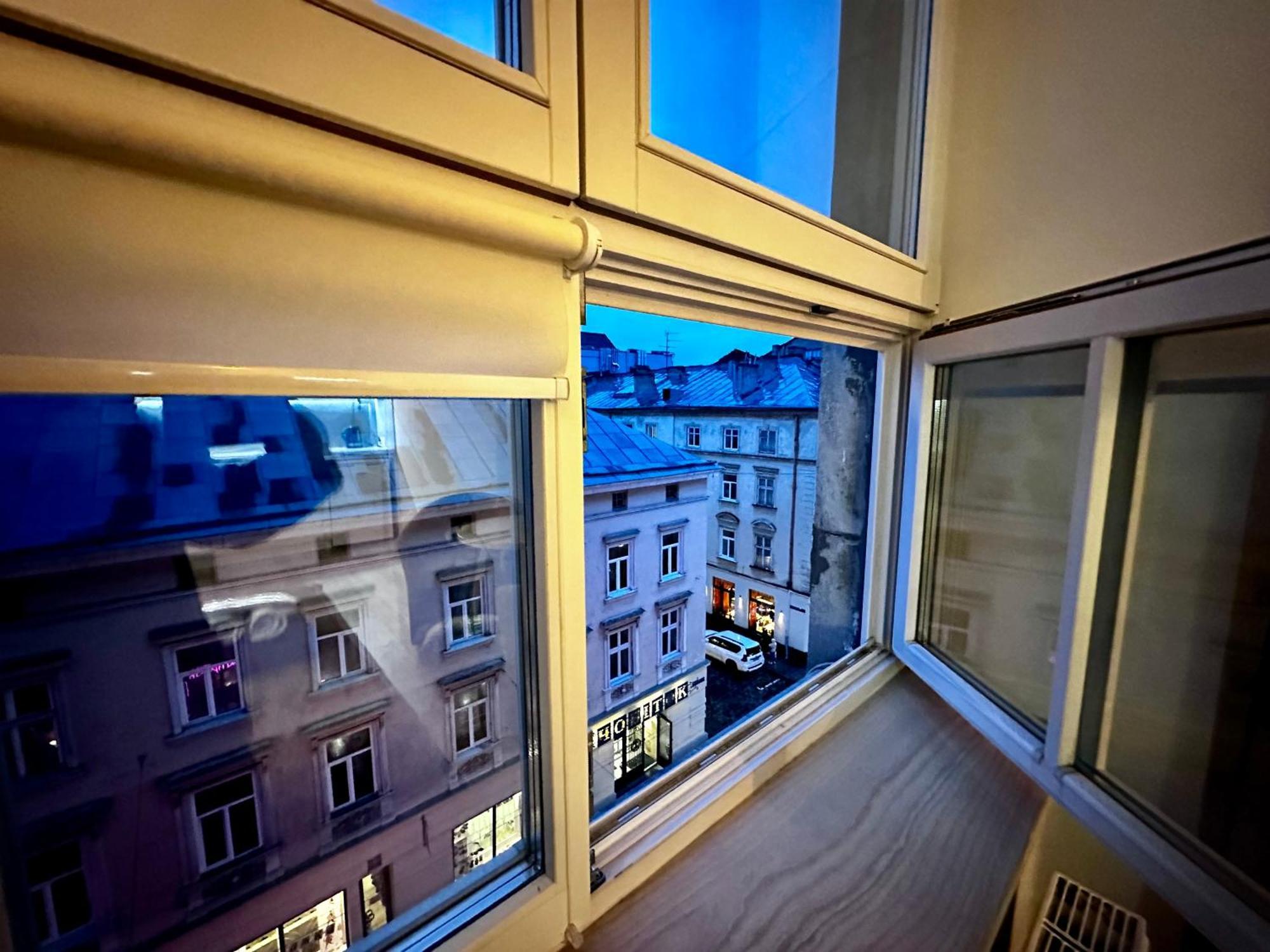Hotel Gallery 21 Lwów Zewnętrze zdjęcie