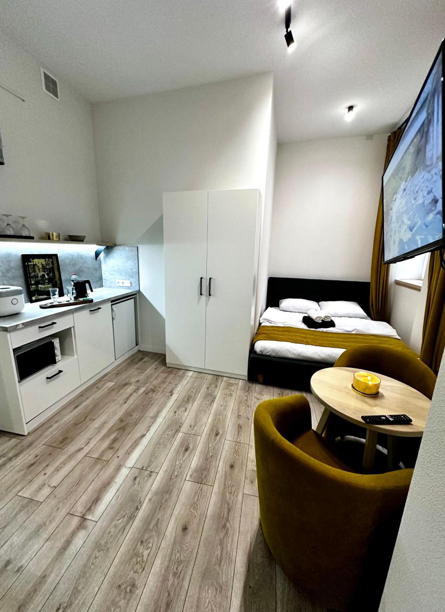 Hotel Gallery 21 Lwów Zewnętrze zdjęcie