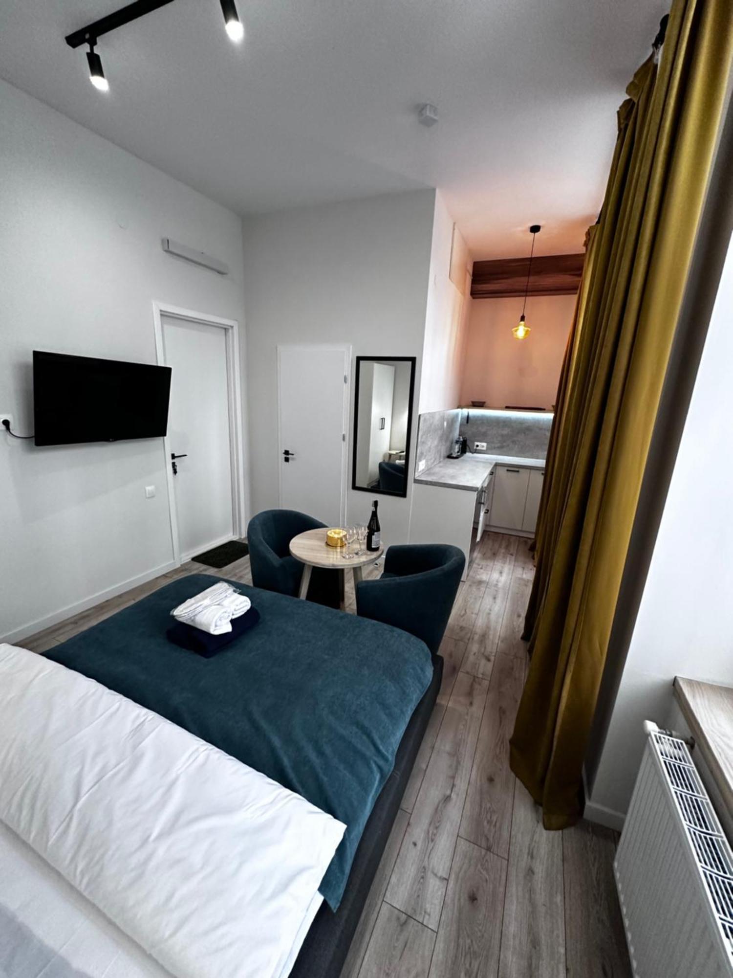 Hotel Gallery 21 Lwów Zewnętrze zdjęcie
